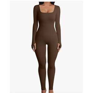 OQQ Ribbed Square Neck Long Sleeve Bodysuit Size L Athleisure,‎ Sade/Clean Girl